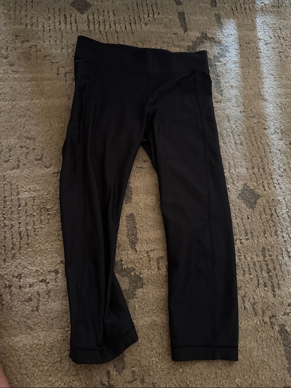 Women's Black Capri Performance Leggings